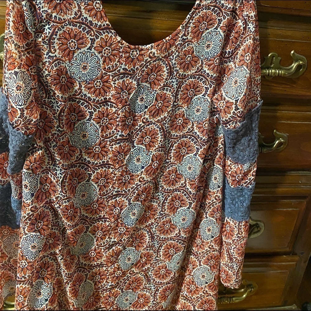 Medium long sleeve dress